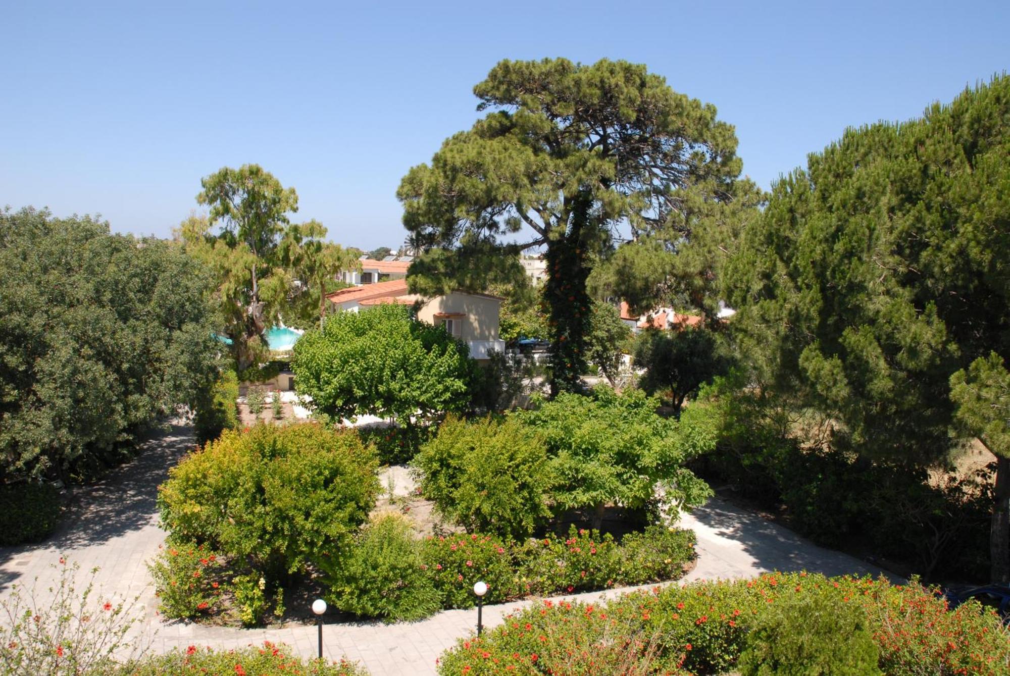 Niki Hotel Apartments Ialysos (Rhodes) Exterior foto