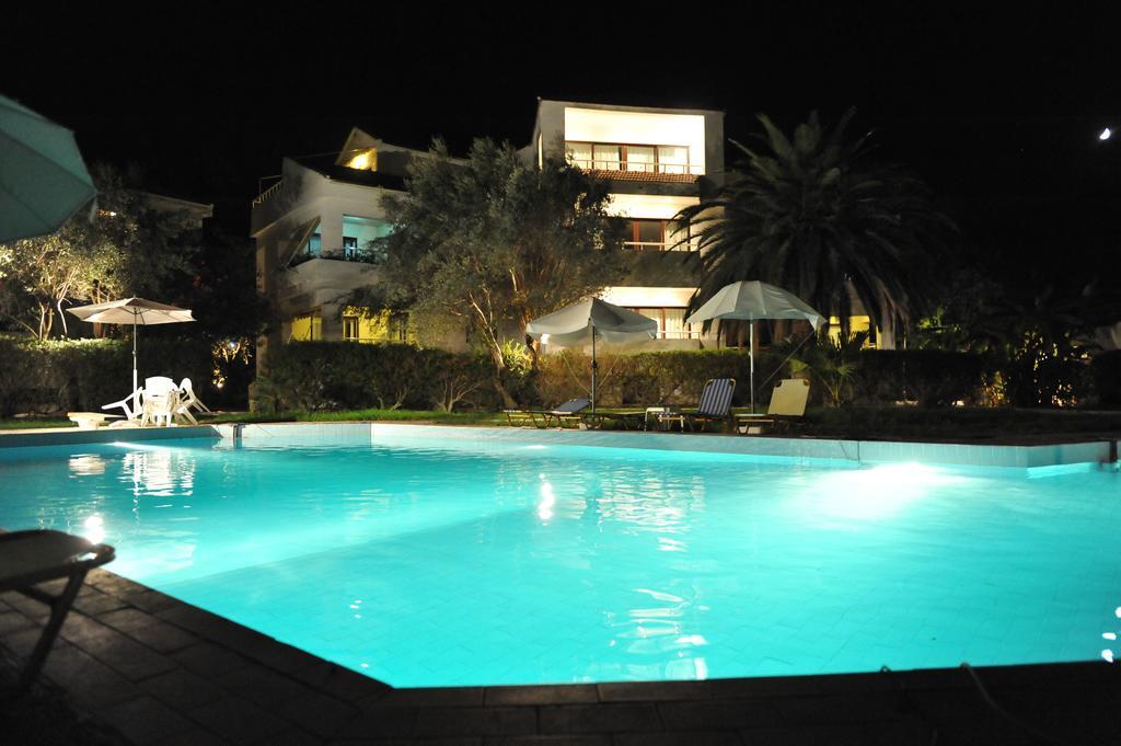 Niki Hotel Apartments Ialysos (Rhodes) Exterior foto